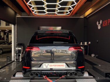 Volkswagen Golf 7.5 R 2.0 TSI