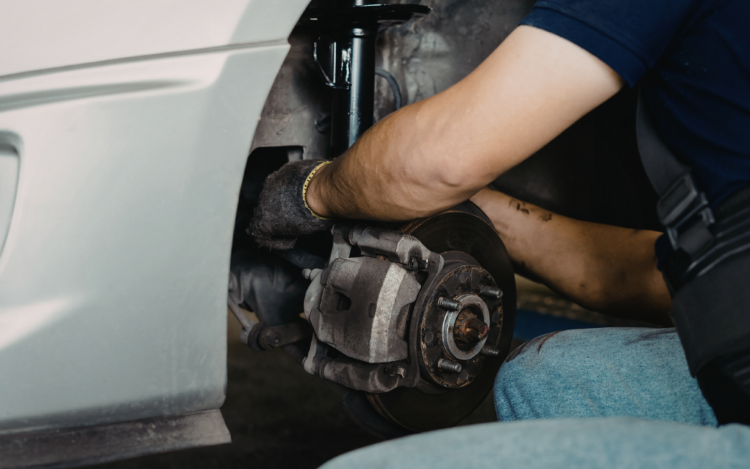 Auto maakt piepend geluid bij remmen? Dit kunnen de oorzaken zijn